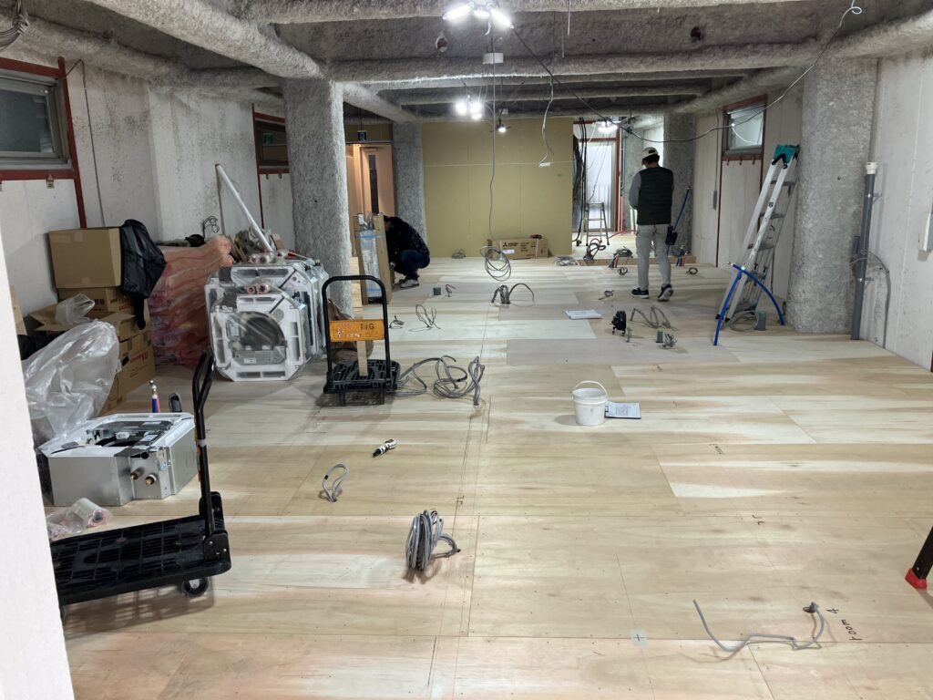 京都　下京区　店舗工事　　