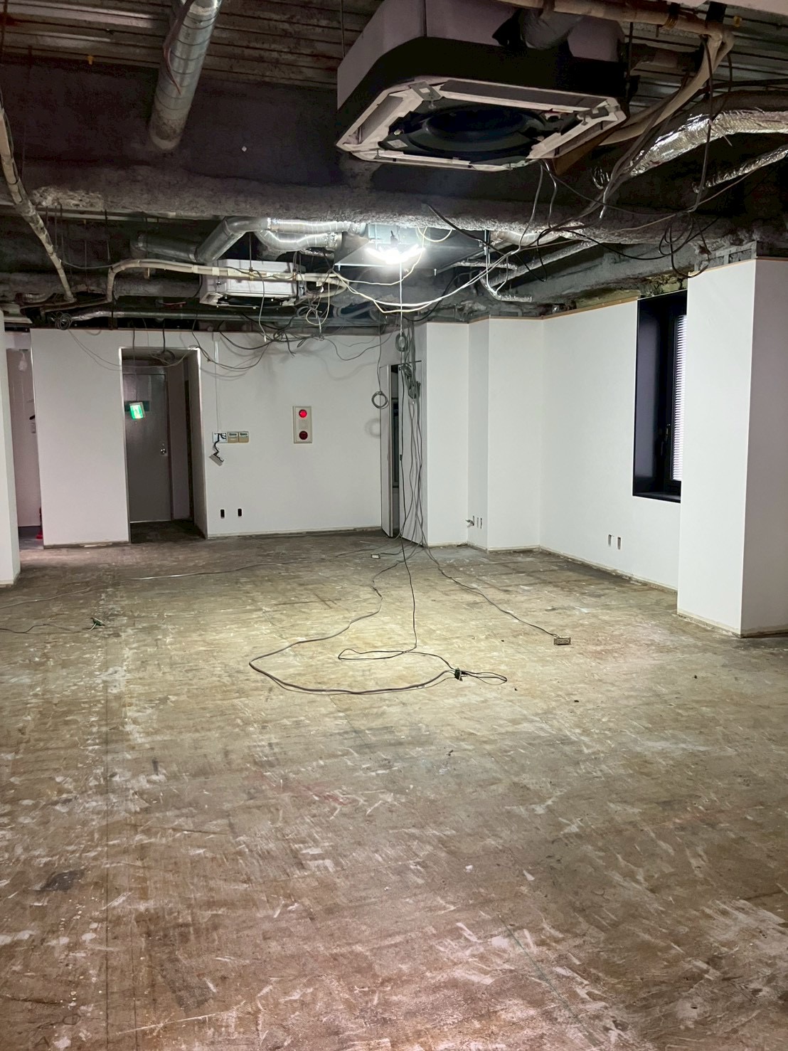 大阪市　西区　店舗新装工事