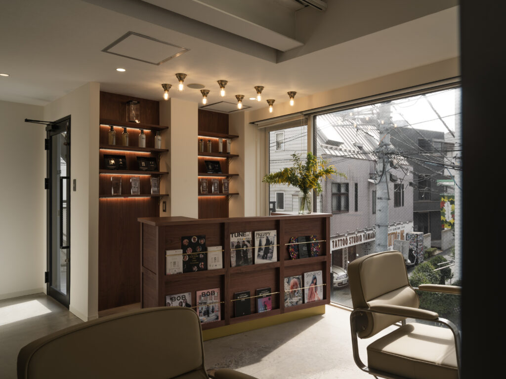 東京都　原宿　美容院　店舗改装工事