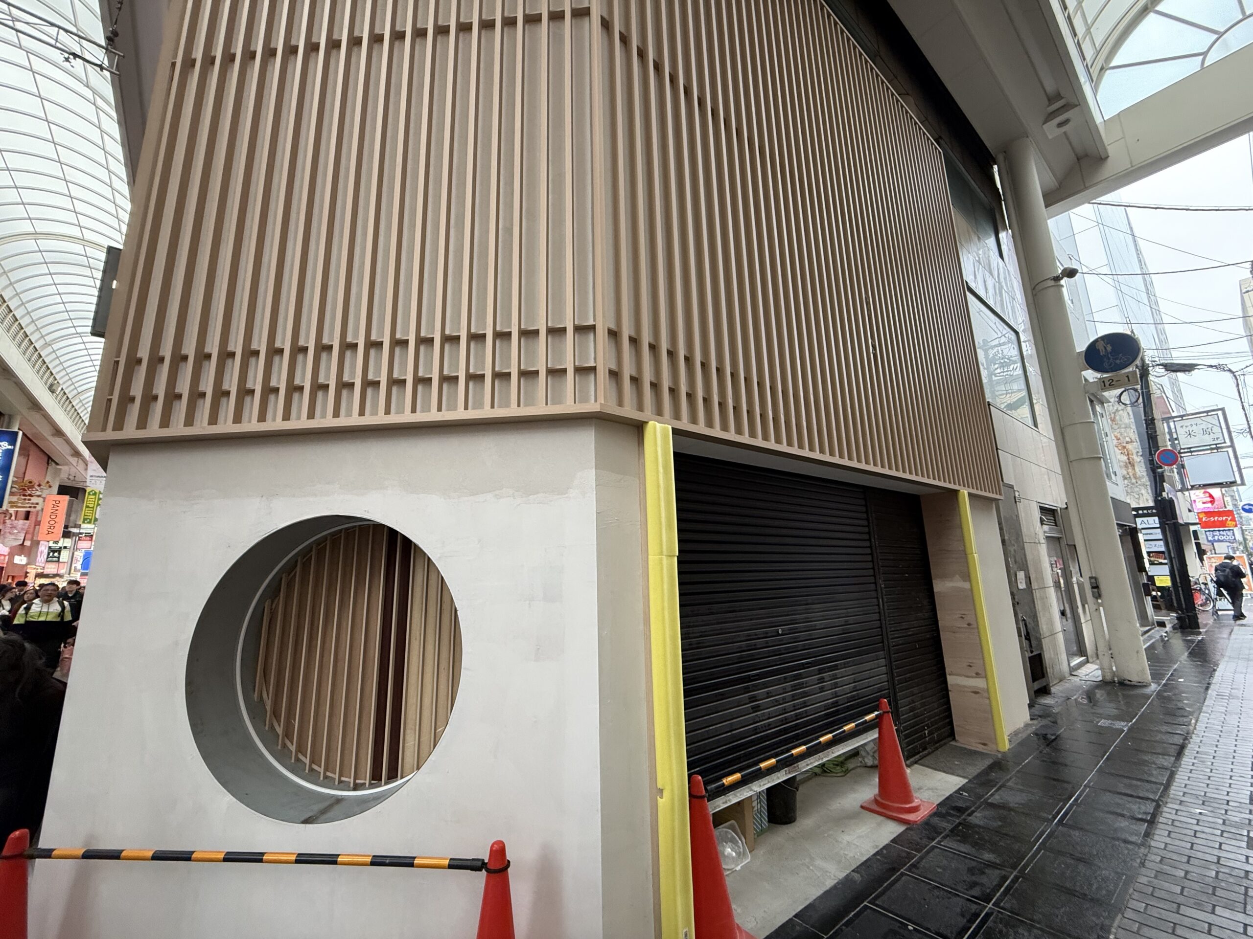 大阪市　戎橋　店舗新装工事