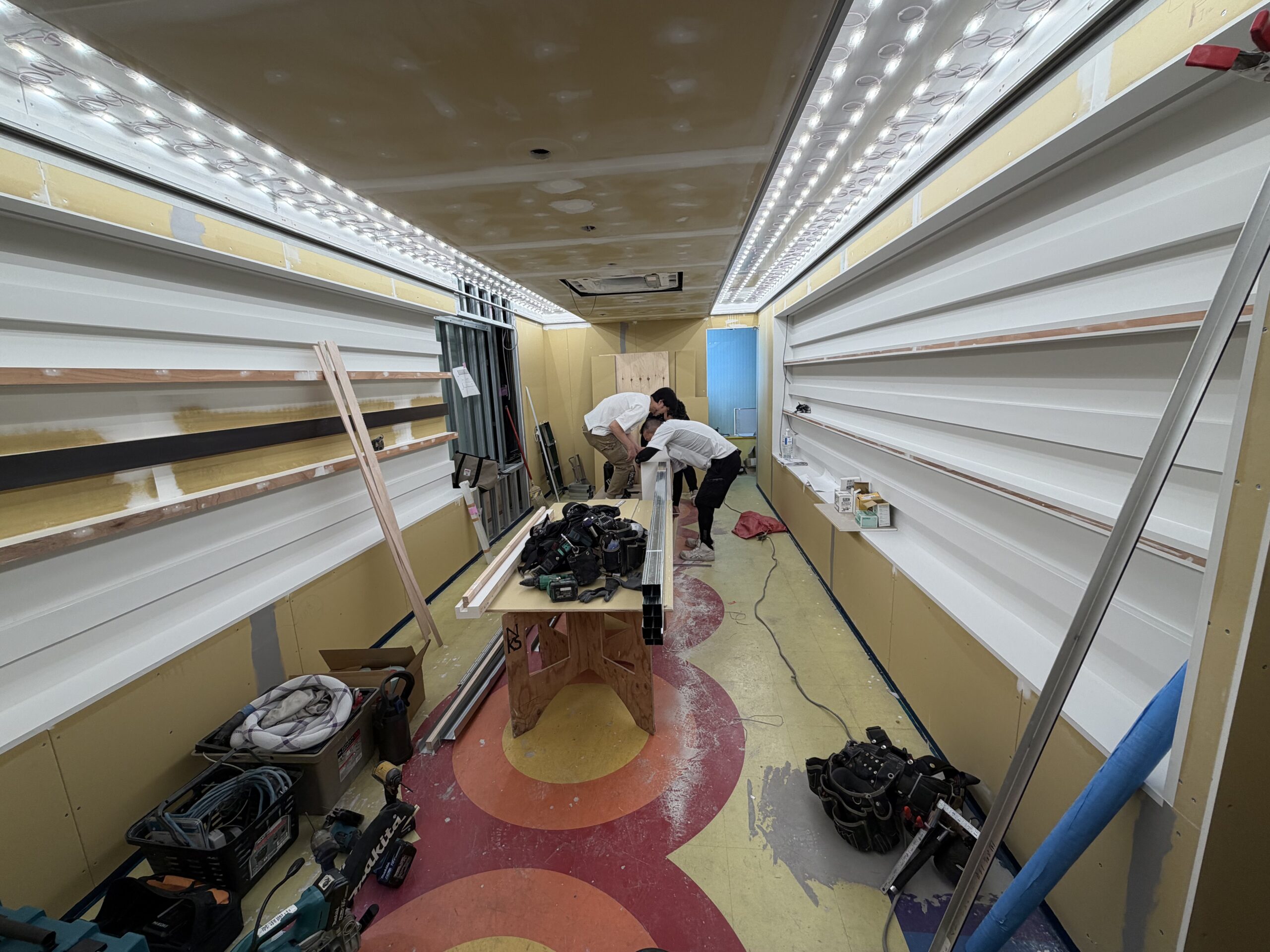 大阪市　戎橋　店舗新装工事
